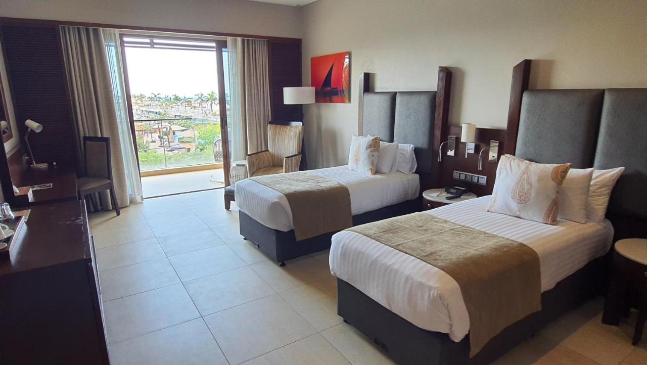 - Azam Luxury Resort&spa 5*
