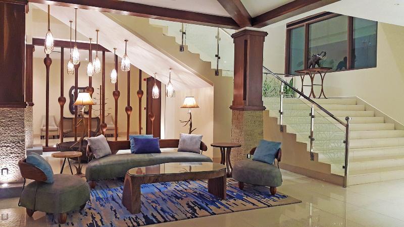 - Azam Luxury Resort&spa